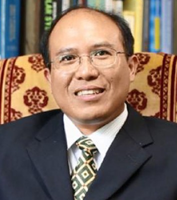 Profesor Josaphat Tetuko