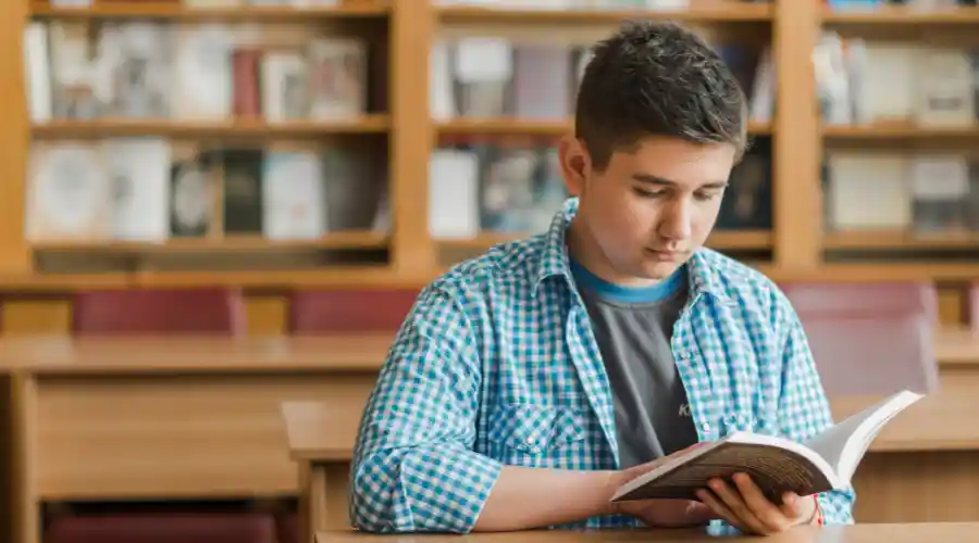 pentingnya membaca buku