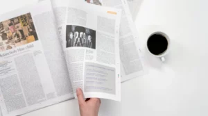 perbedaan esai dan artikel