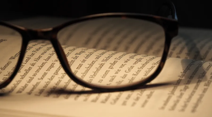 unsur cerpen intrinsik dan ekstrinsik