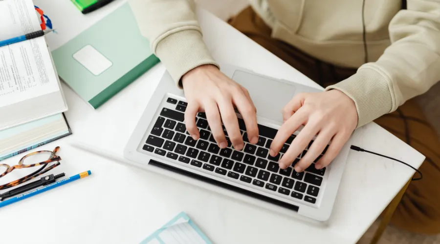 cara menulis buku untuk pemula