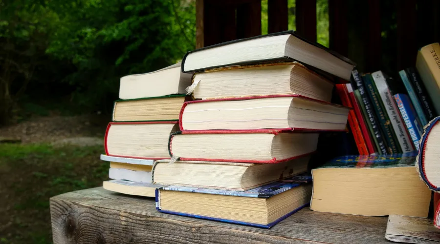 buku menarik untuk dibaca