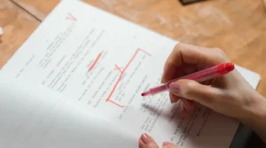 perbedaan proofreading dan editing