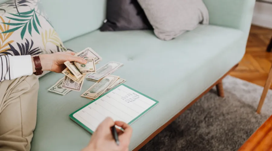 royalti penulis buku