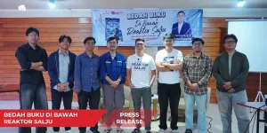 bedah buku di bawah reaktor salju