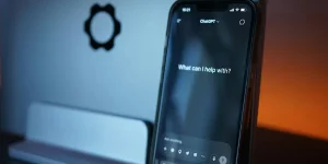 menulis dengan bantuan ai