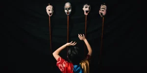 perbedaan drama dan teater