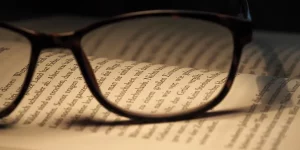 unsur cerpen intrinsik dan ekstrinsik